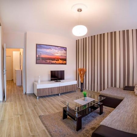 Apartment Dositejeva 13 Belgrado Esterno foto