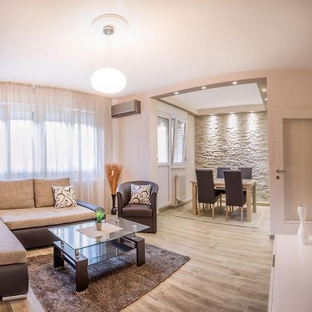 Apartment Dositejeva 13 Belgrado Esterno foto