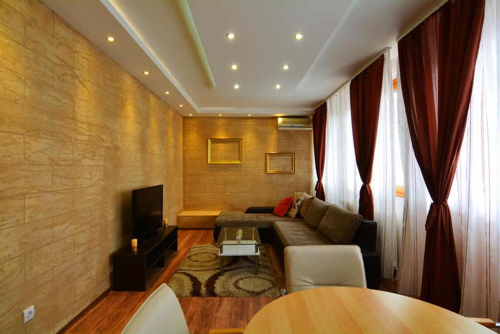 Apartment Dositejeva 13 Belgrado Esterno foto