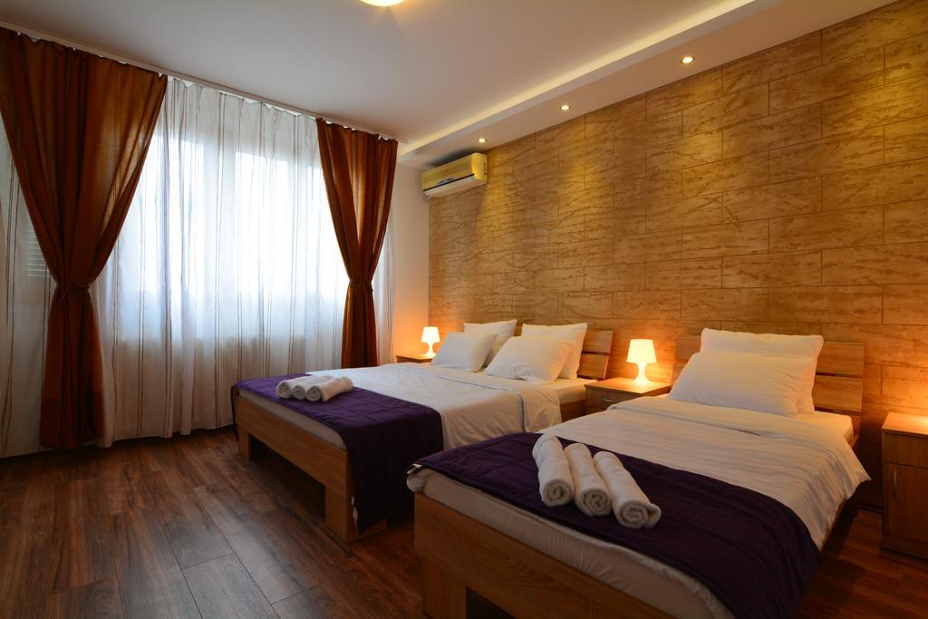 Apartment Dositejeva 13 Belgrado Esterno foto