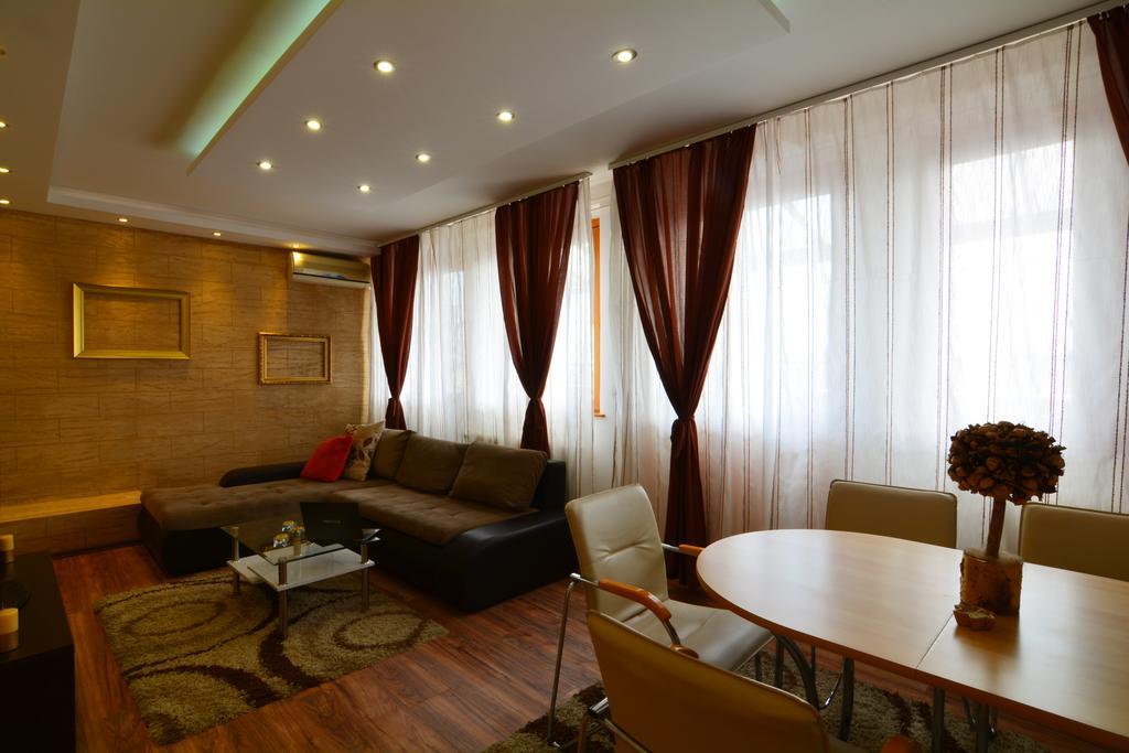 Apartment Dositejeva 13 Belgrado Esterno foto