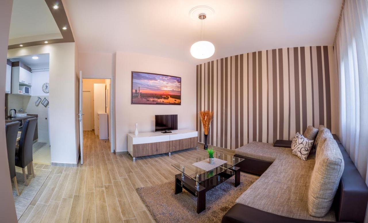 Apartment Dositejeva 13 Belgrado Esterno foto