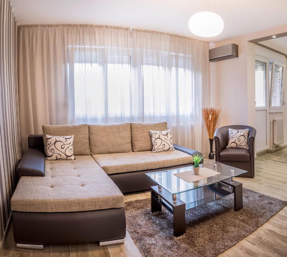 Apartment Dositejeva 13 Belgrado Esterno foto
