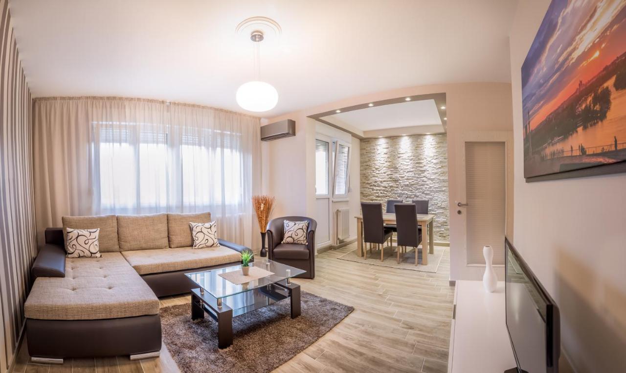 Apartment Dositejeva 13 Belgrado Esterno foto